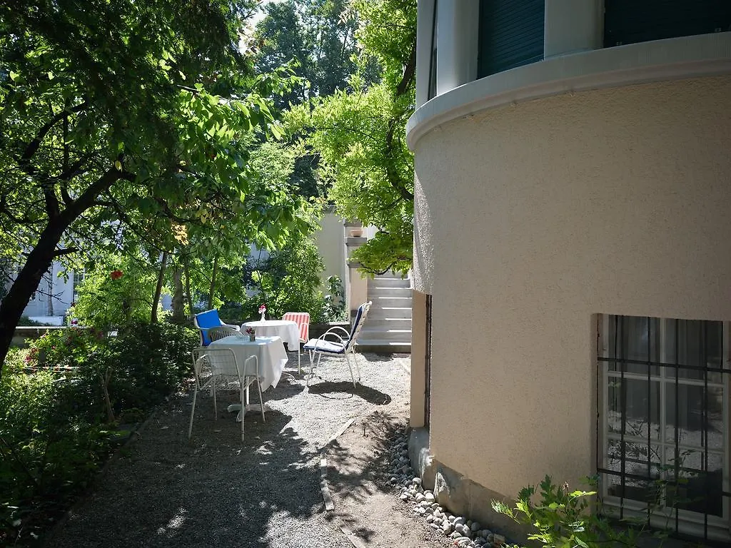 Garden Studio Apartment Zuerichberg שוויץ
