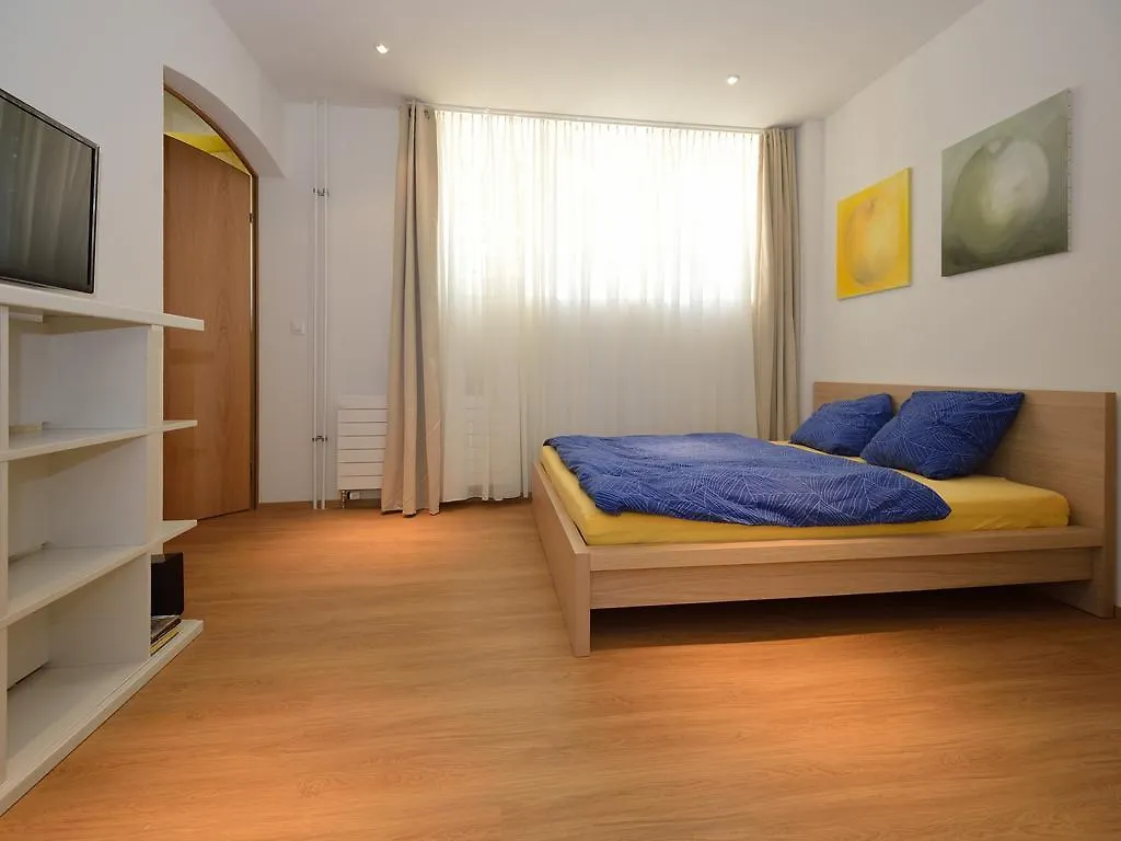 Garden Studio Apartment Zurichberg 0*, Zurich Switzerland