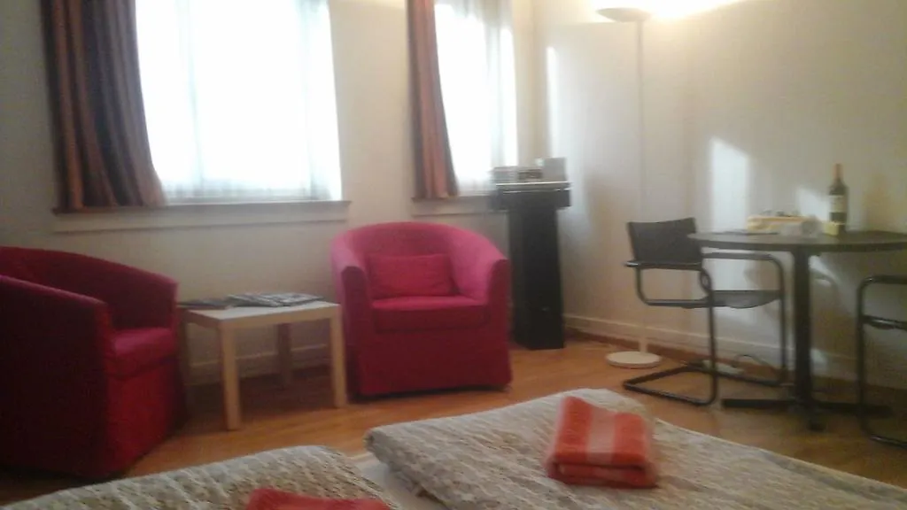 Garden Studio Apartment Zuerichberg