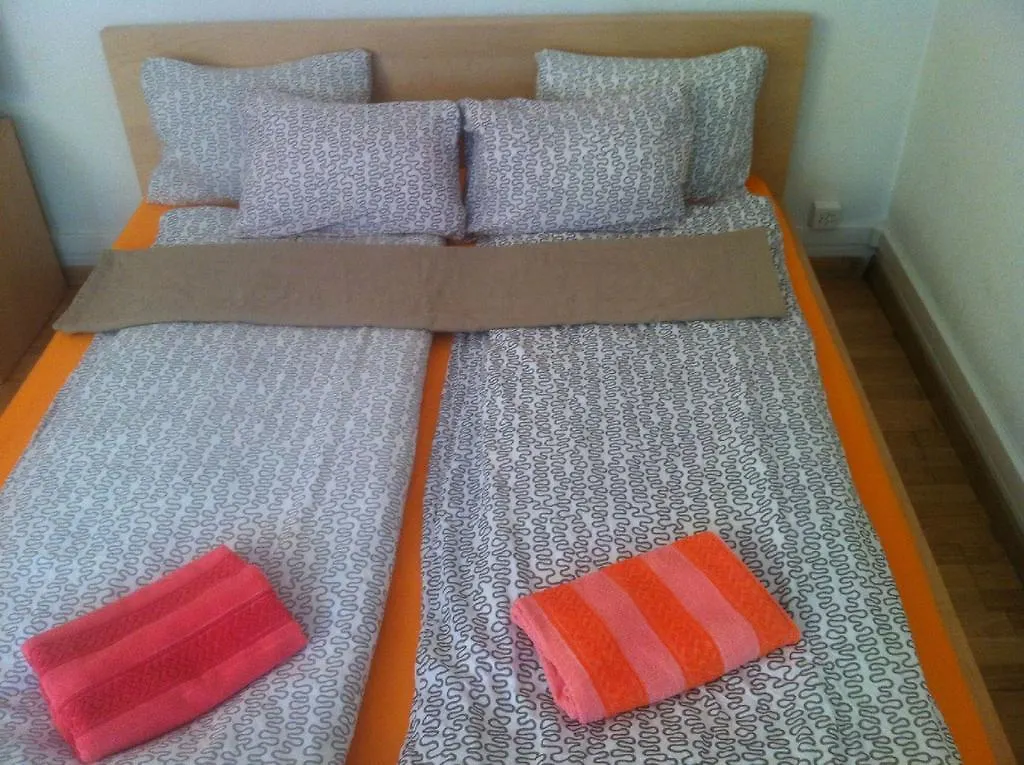 Garden Studio Apartment Zuerichberg ציריך