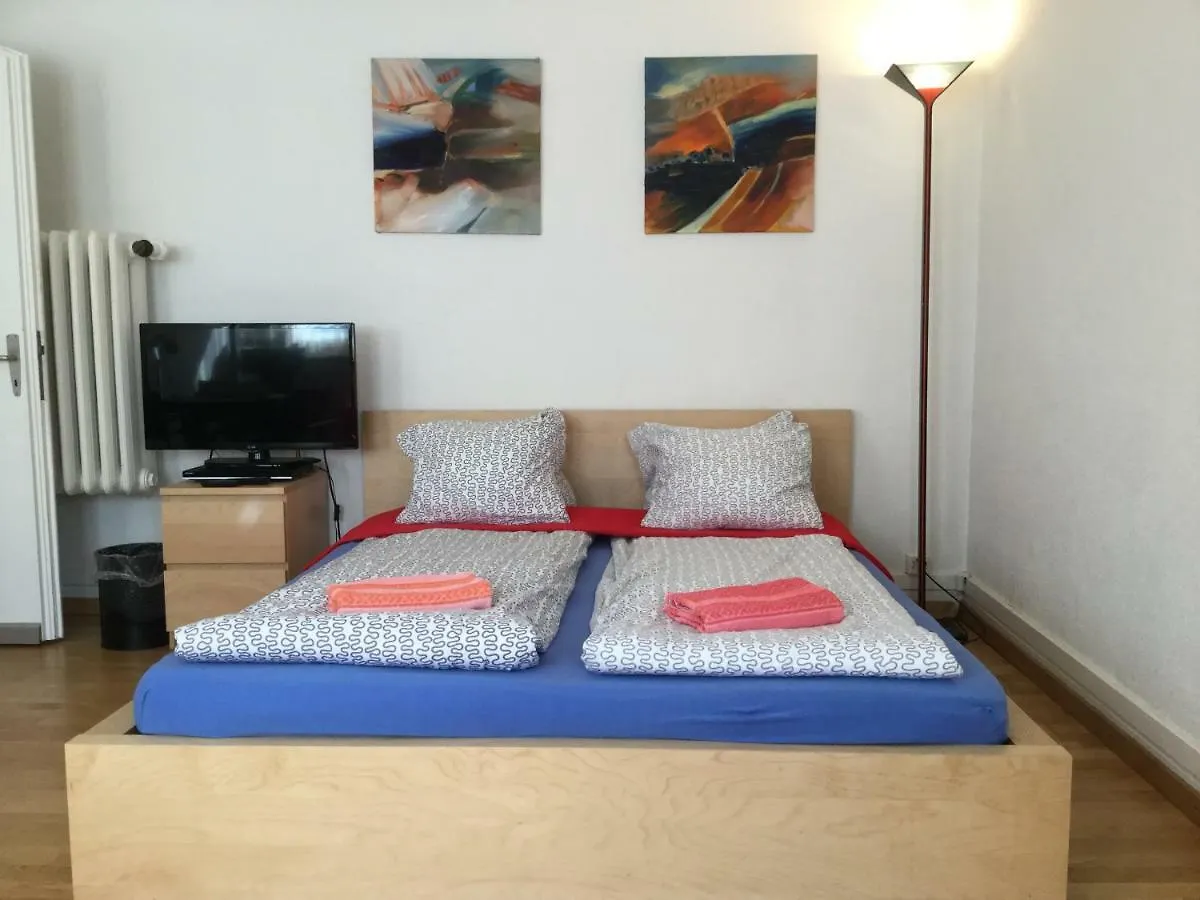 Garden Studio Apartment Zurichberg 0*, Zurich